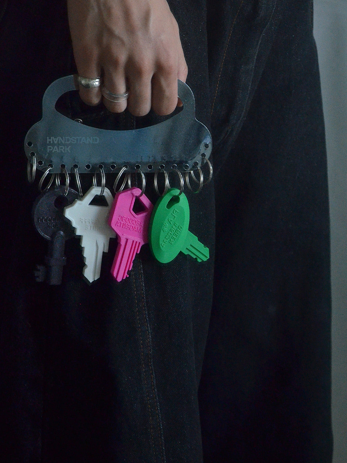 HANDSTAND PARK - Color Sample Keychain